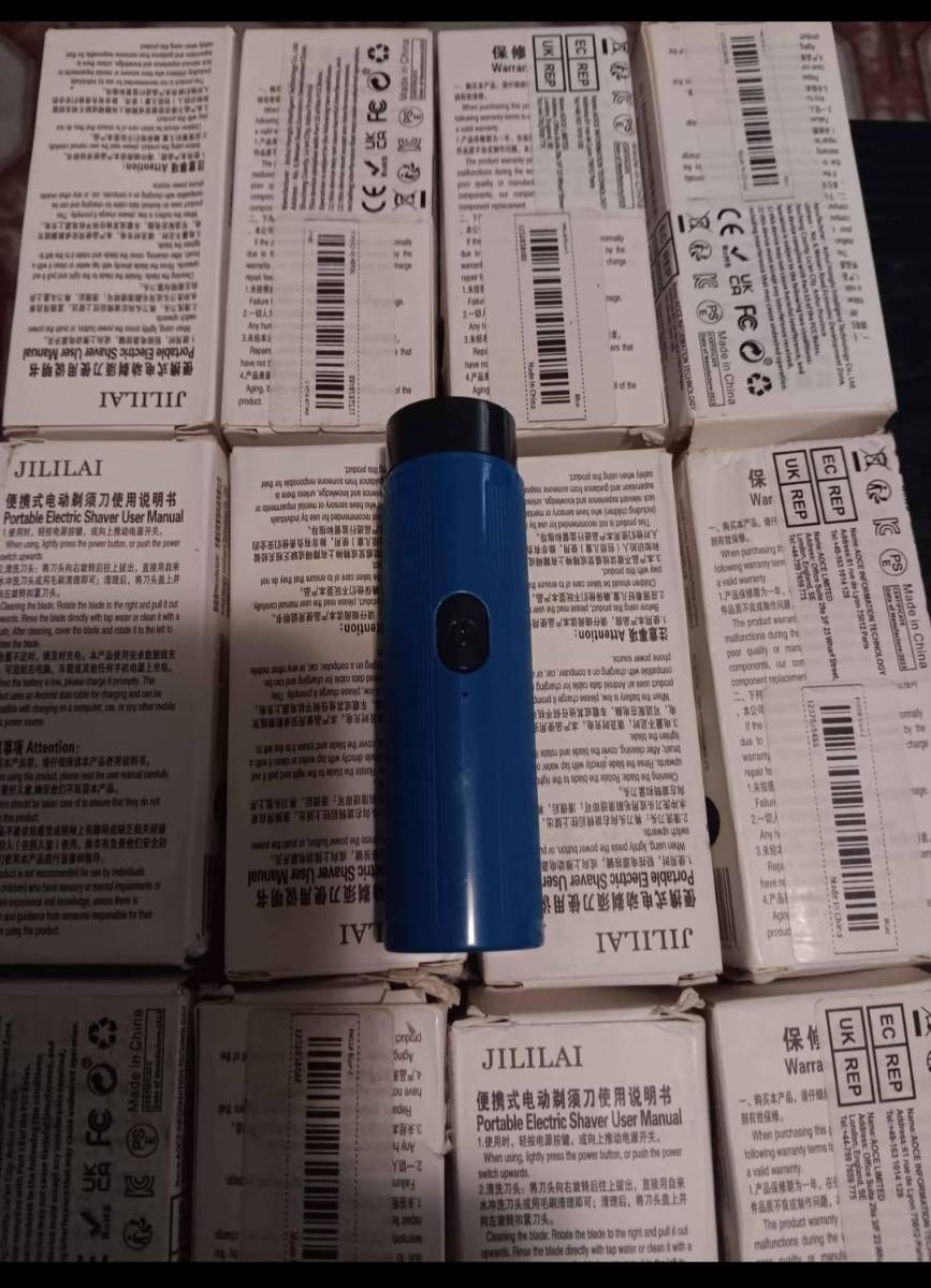  Jililai Mini Portable Electric Shaver (PACK)