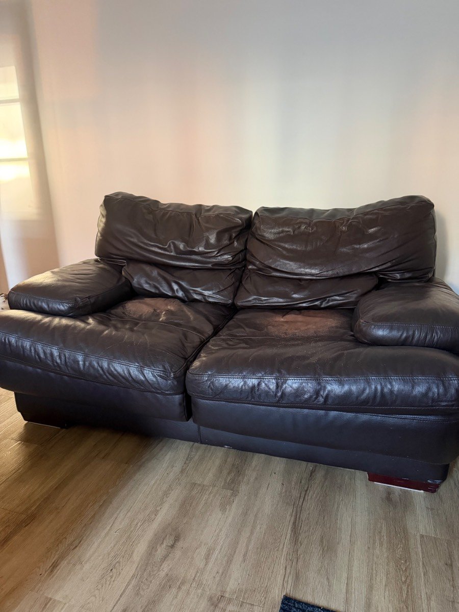 Black leather sofa 