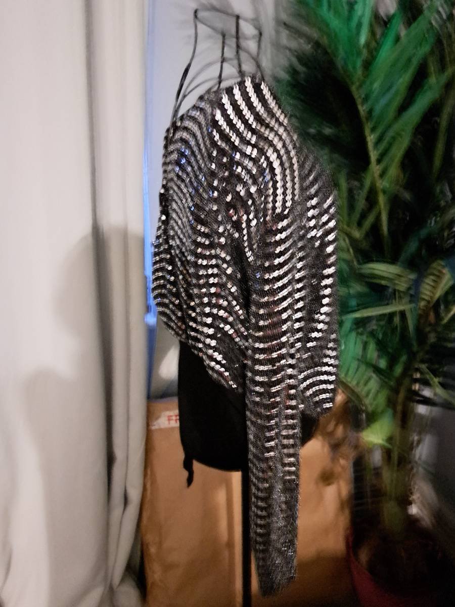 Sparkling evening top size 16 to 18