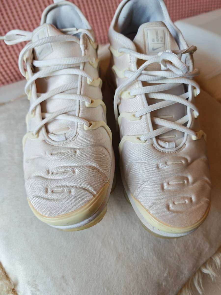 Nike air vapormax white trainers 