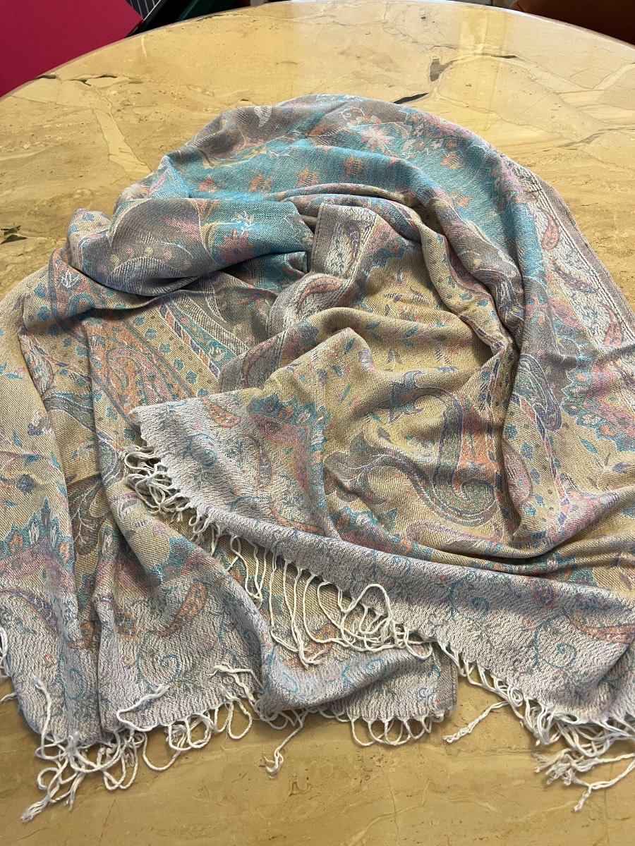Soft Paisley Fringe Scarf