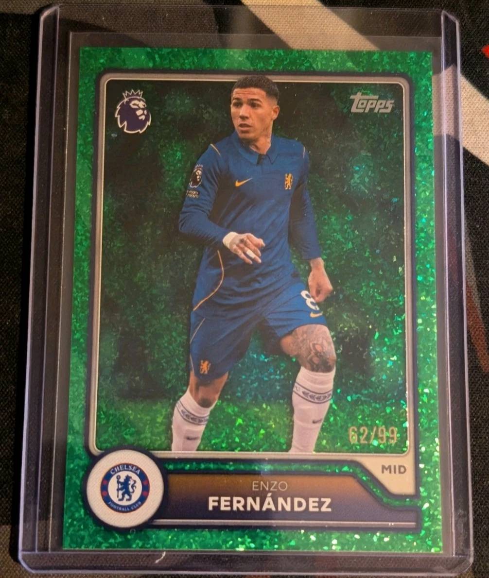 Enzo Fernández Chelsea Topps  Green Sparkle/Foil parallel numbered to /99